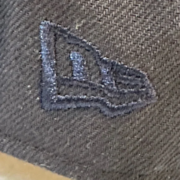 New York Yankees New Era Cooperstown  Collection Fitted Cap Size 7 7/8 with pin - Picture 6 of 11